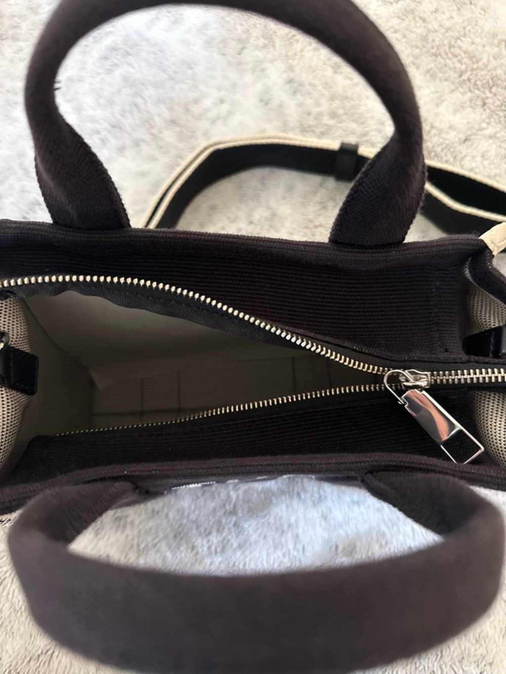 Marc Jacobs Black Canvas 'The Tote Bag' Crossbody with White Trim - Picture 5 of 6